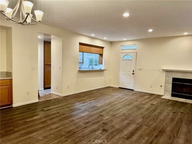 Photo - 18930 Sherman Way