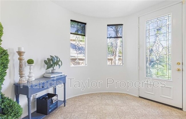 Photo - 33422 Scarborough Ln