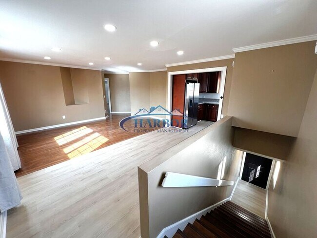 Photo - 8128 Devenir Ave