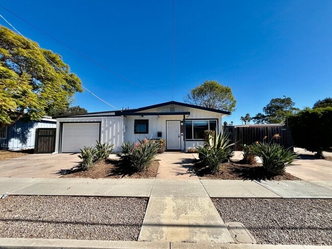 Photo - Beautiful 3B/2BA w/ Large Yard, 2 Car Garage & RV Parking!