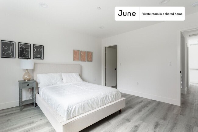 Photo - Room in Shared 4 bed/3 bath home Unit D