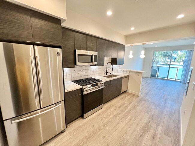 THE ROSE. at OVERLAND - THE ROSE. at OVERLAND