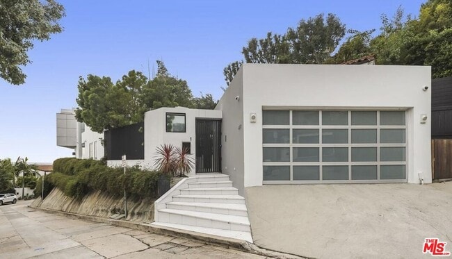 Photo - 1377 Miller Pl