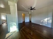 Photo - 733 Olive St
