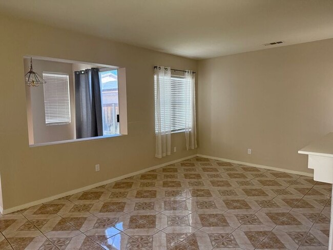 Photo - 39545 Warbler Dr