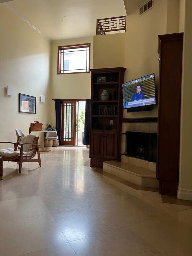 Photo - 1027 10th St Unit 2