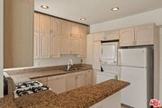 Photo - 923 Euclid St Unit 302