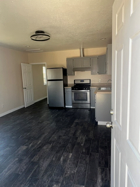 Building Photo - 740 W 154th St Unit B