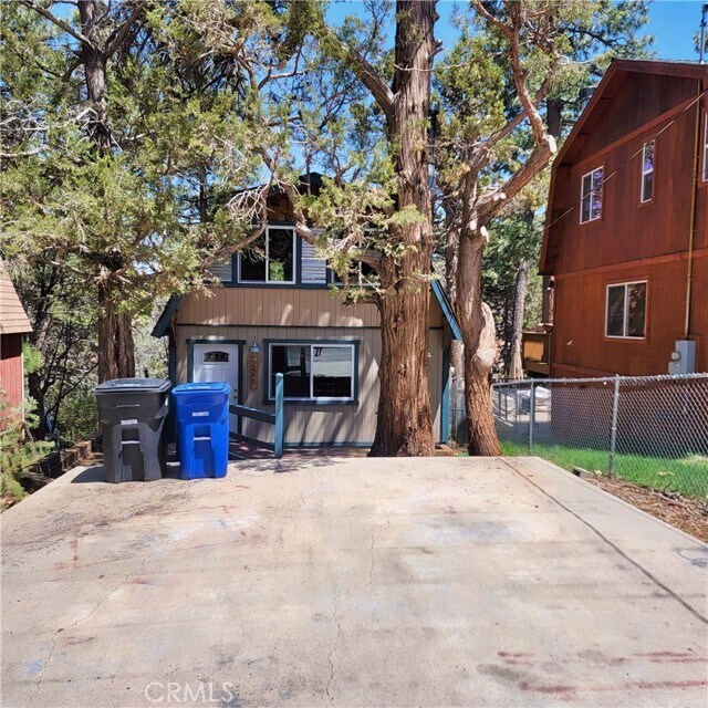 Photo - 221 Imperial Ave