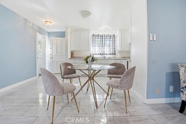 Photo - 1573 Casarin Ave