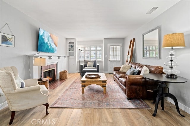 Photo - 714 Heliotrope Ave