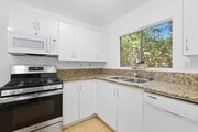 Photo - 18350 Hatteras St Unit 253