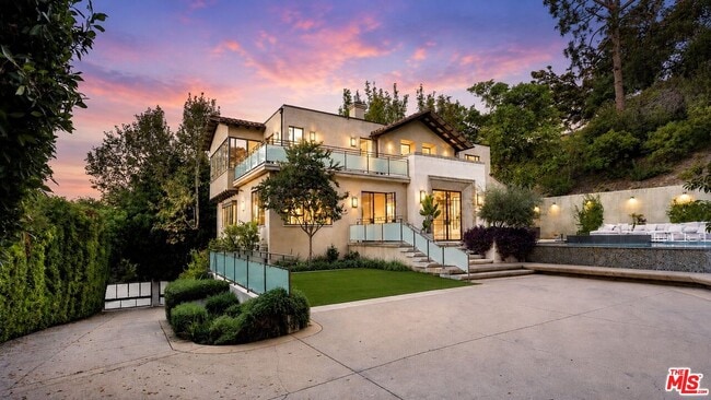 Building Photo - 7801 Hillside Ave