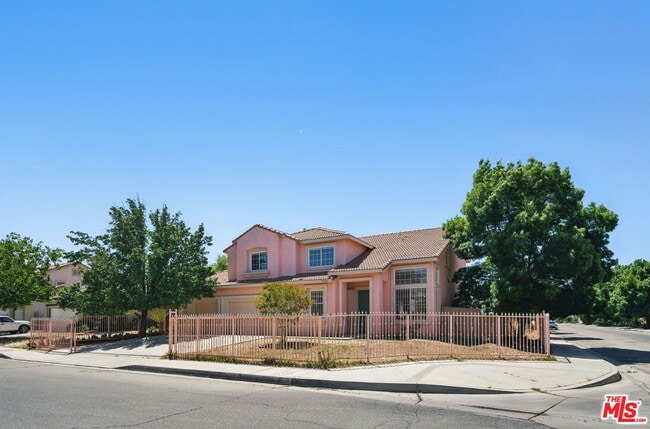 Photo - 3702 Las Palmas Ave House
