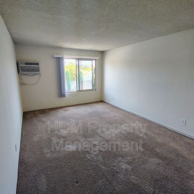 Photo - 12850 Branford St
