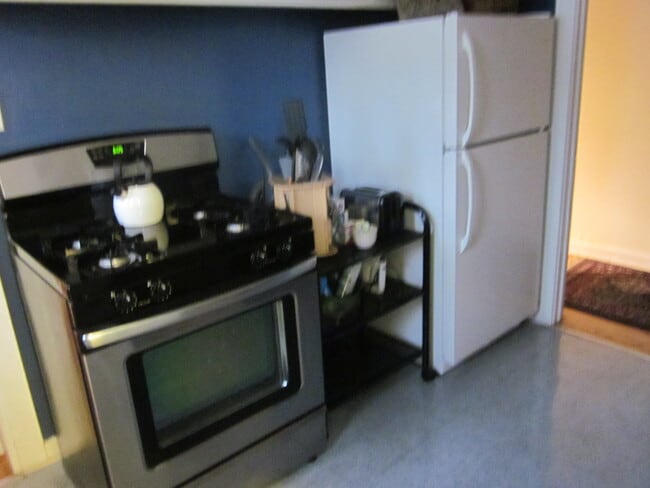 Photo - 832 N Detroit St Unit 2