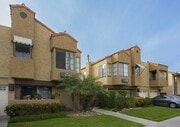 Photo - Beautiful 1 BR in the Heart of North Park ... Apartment Unit 4750 - 2