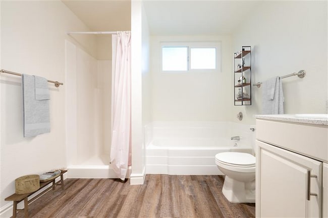 Photo - 1050 Meadow Lake Dr Unit 13