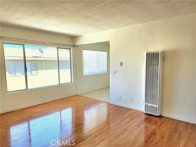 Photo - 2616 Gates Ave Apartment