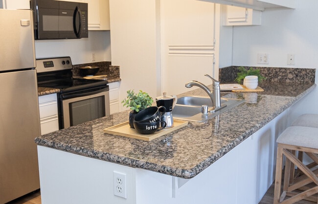 Photo - Horton 4th Avenue