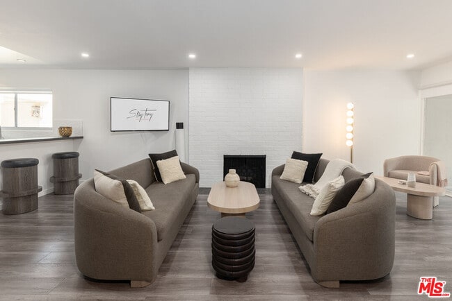 Photo - 8917 Cynthia St Unit 1