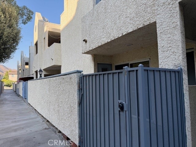 Building Photo - 18209 Sierra Hwy Unit 35 Rental