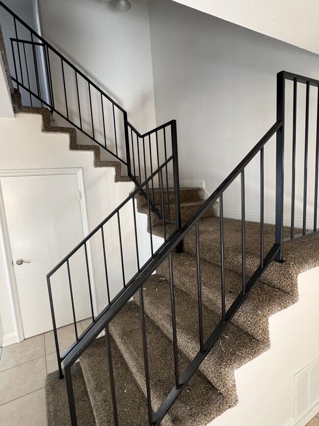 Stairs - 2187 Trafalgar Ave