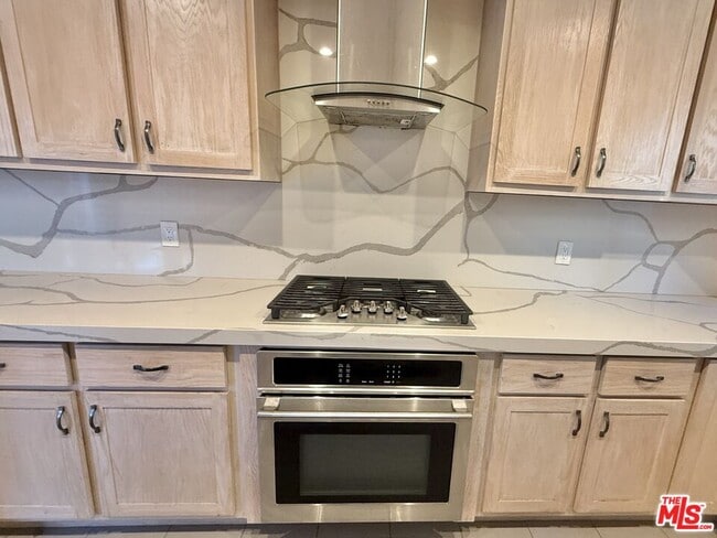 Photo - 2701 S Harcourt Ave