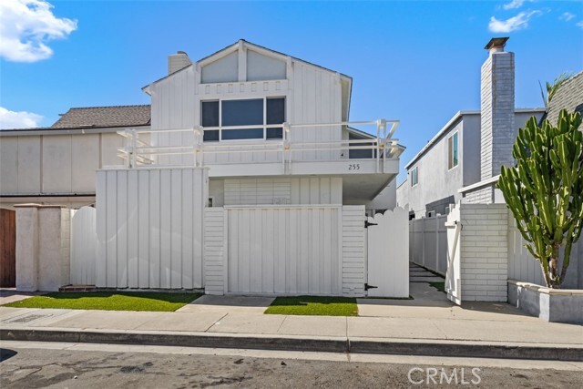 Building Photo - 255 Colton St Rental