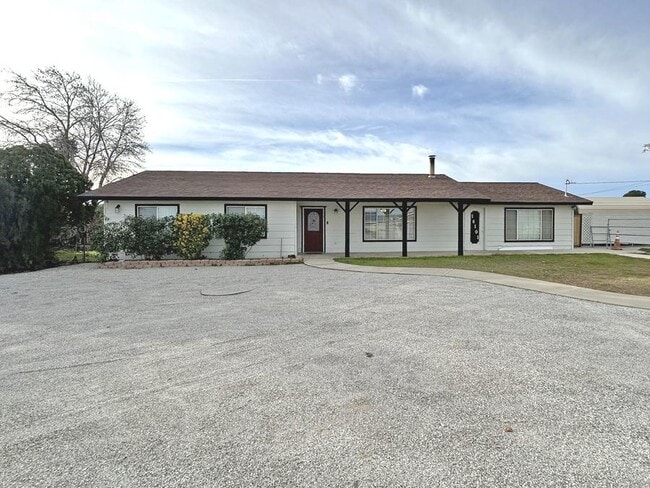 Building Photo - 16101 Ash St