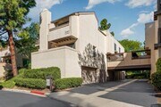 Photo - Beautifully Furnished 2 Bed/2.5 Bath Townhome in the Desirable Woodlands of La Jolla