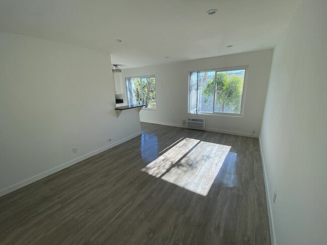 Photo - 5307 Sepulveda Blvd Unit 213