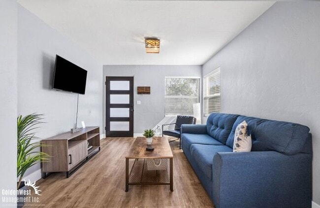 Photo - Modern 2Bdm 1Ba Downstairs Unit in North Park!