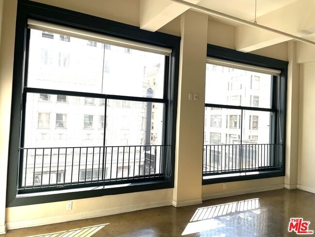 Photo - 315 W 5th St Condo Unit 510