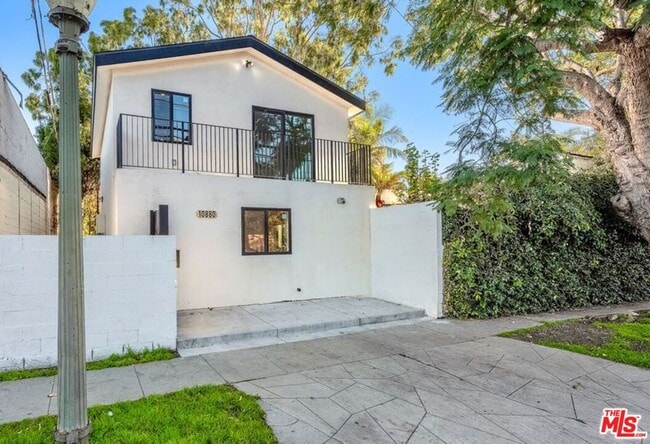 Building Photo - 10880 Tennessee Ave