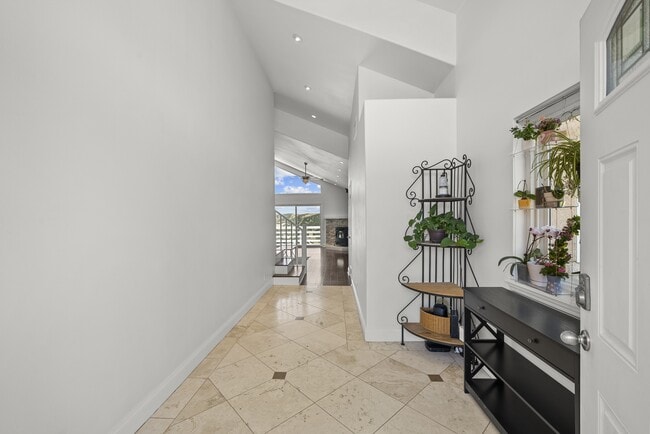 Photo - 14625 Flintstone Dr