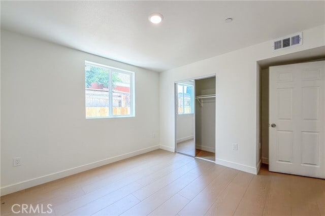 Photo - 734 E 52nd St