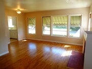 Photo - 2 Bedroom 1 Bath Duplex for Rent in Uptown Whittier