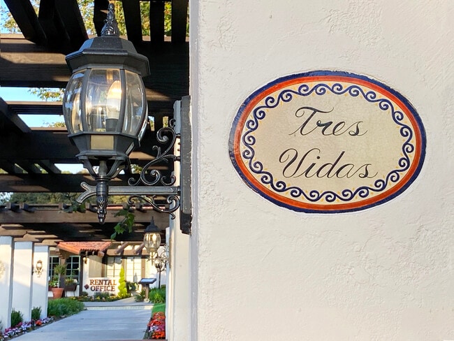 Photo - Tres Vidas Apartments