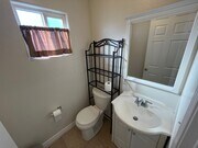 Photo - 1632 McClelland St