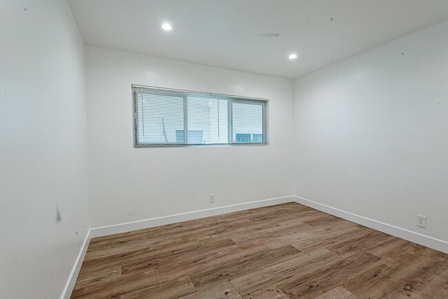1- Bedroom - 4324 Ventura Canyon Ave