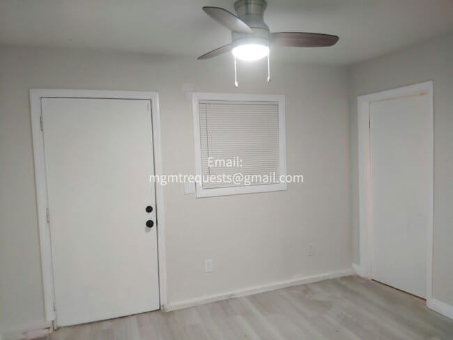 Photo - 831 Washington St Unit B