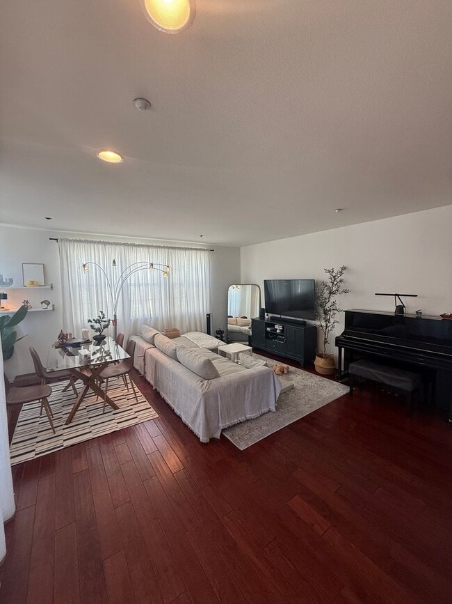 Photo - One Of A Kind Town Home in Serra Mesa