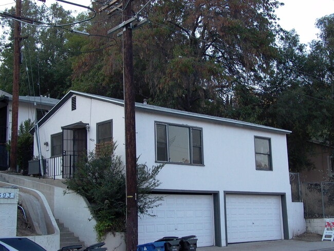 Building Photo - 4603 1/2 Marmion Way Unit 4603 1/2