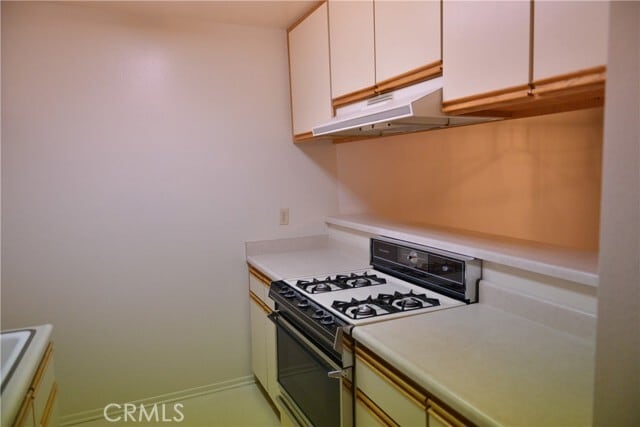 Photo - 410 W Milford St
