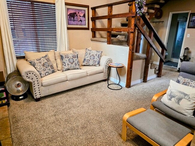 Photo - Modern 2 Bedroom 2 Bath Home with Fenced Yard