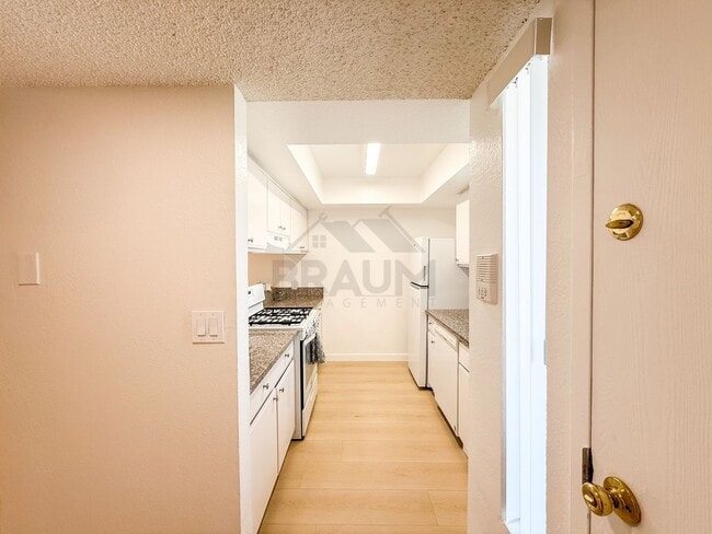 Photo - 4638 Tilden Ave Unit 7