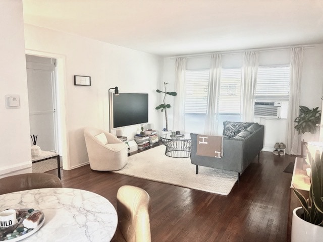 Building Photo - 916 N Sweetzer Ave