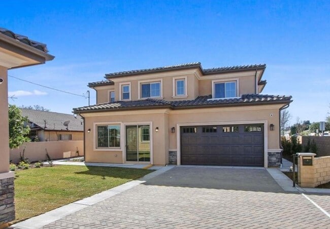4 bedroom 5 bath w/ Bonus detached 2 Bedro... - 4 bedroom 5 bath w/ Bonus detached 2 Bedro... House