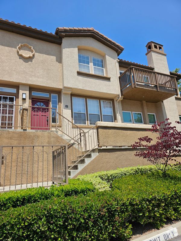 Building Photo - 68 Montana Del Lago Dr Rental